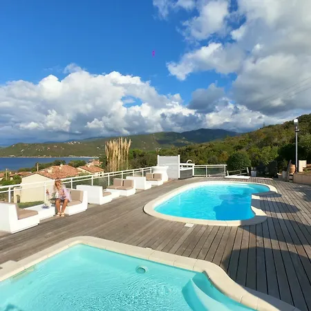 Aigue Marine Aparthotel 3*