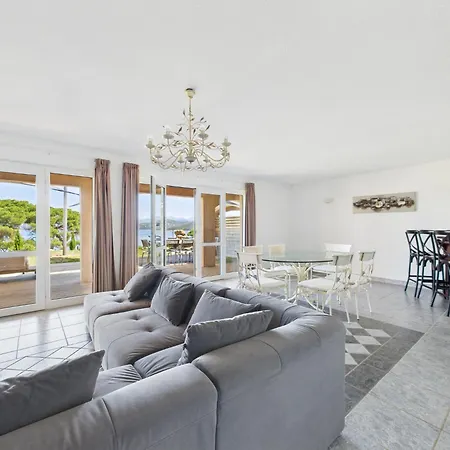 Apart-hotel Aigue Marine 3*